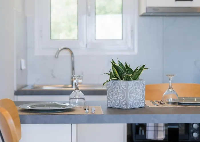 Apartment Captain's In Olive Grove 2