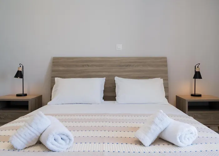 Captain's In Olive Grove 2 Apartment