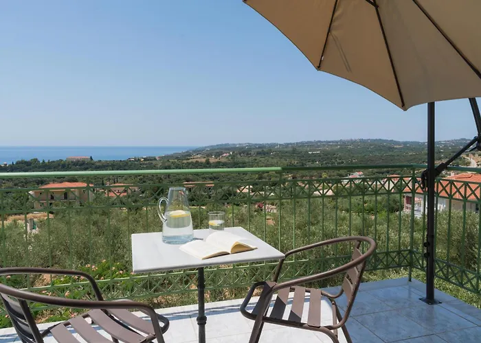 Apartment Captain's In Olive Grove 2 Mousata