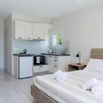 Captain's In Olive Grove 2 Apartament *