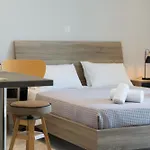 Captain's In Olive Grove 2 Apartament Mousata