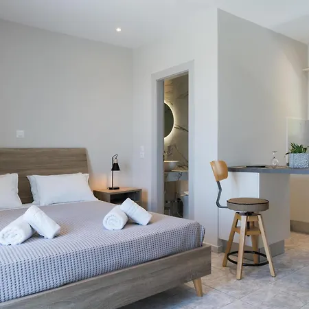 Captain's In Olive Grove 2 Apartament Mousata