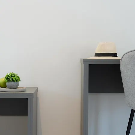 Captain's In Olive Grove 2 شقة Mousata