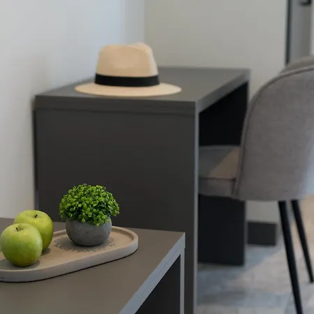 شقة Captain's In Olive Grove 2 *